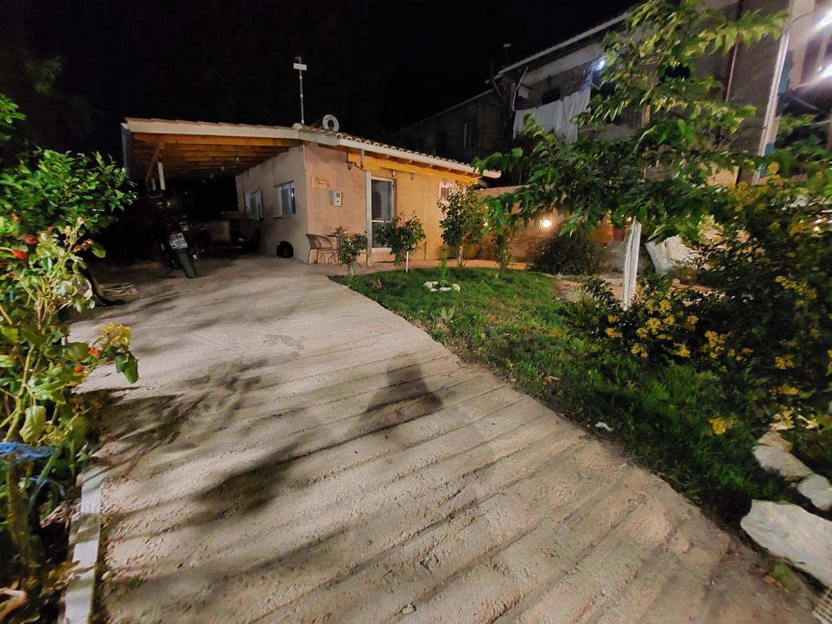 Guest House Tsanes Pinakokhorion Экстерьер фото